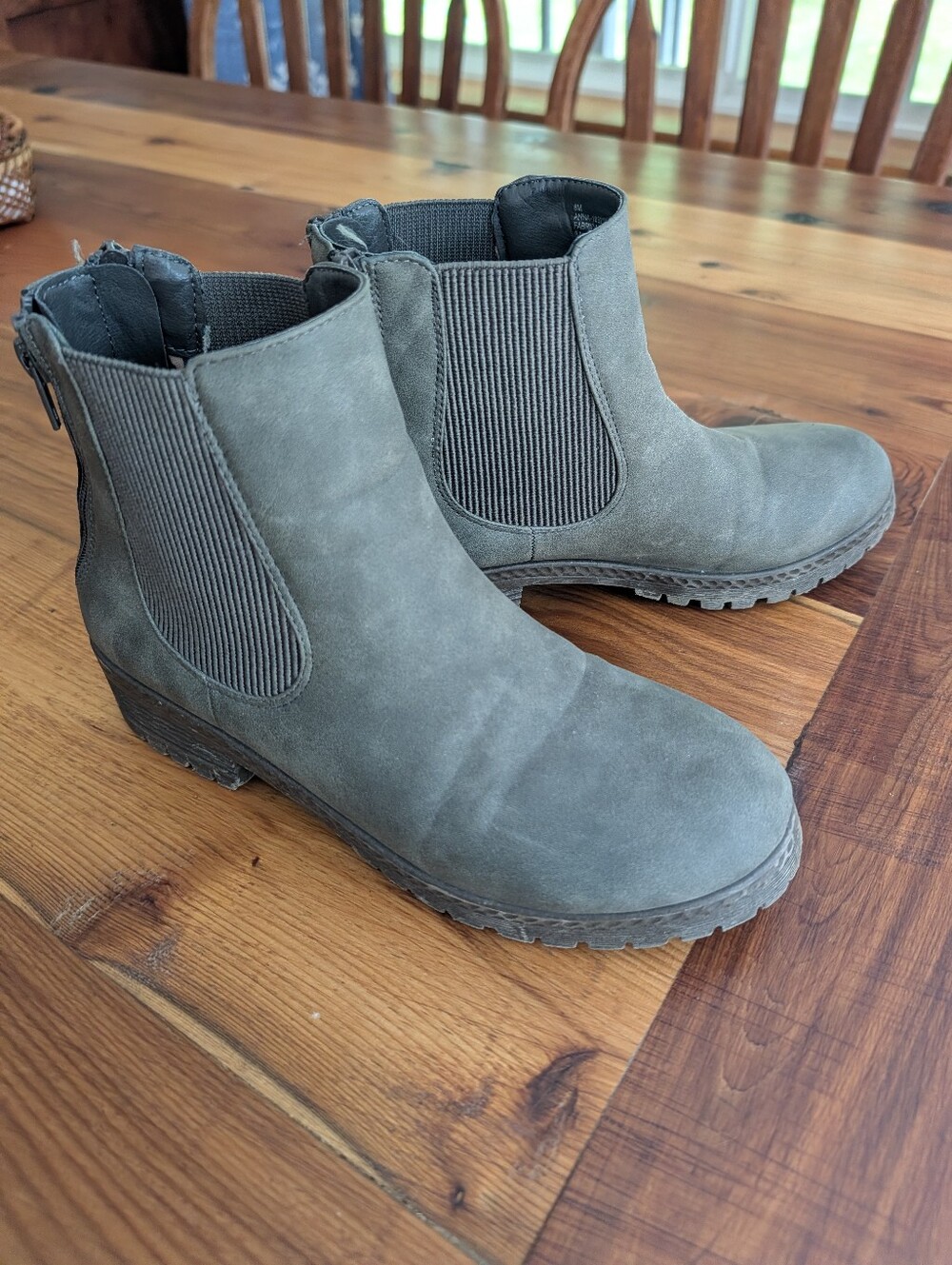 Chelsea boots